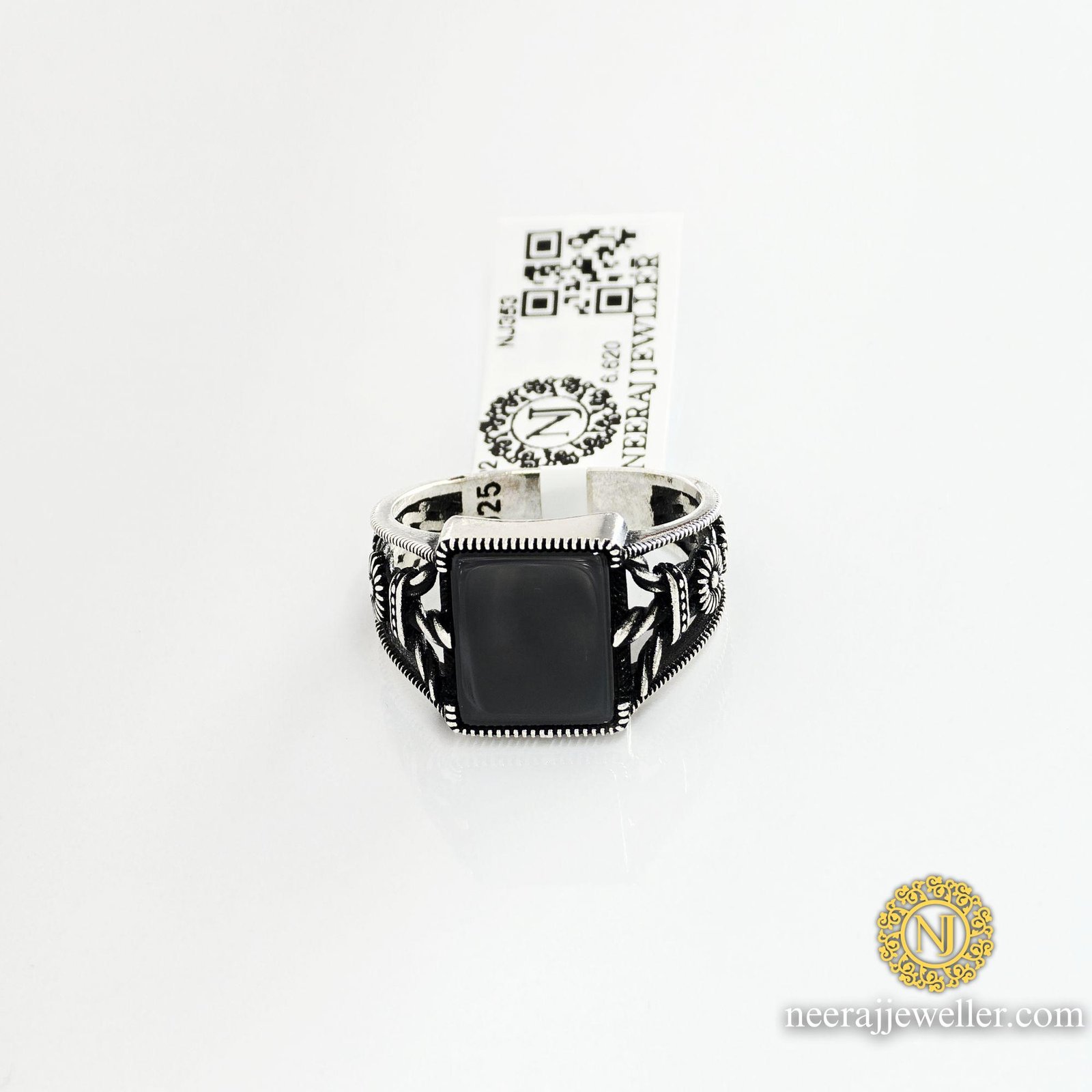 10001344541198236445729647618 silver ring for men black stone 925